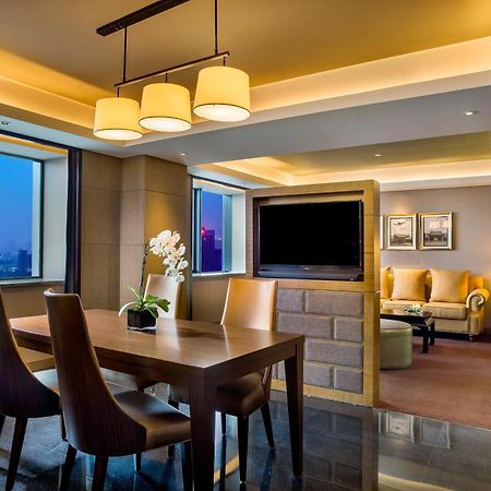 Sofitel Zhengzhou International Hotel Exterior foto