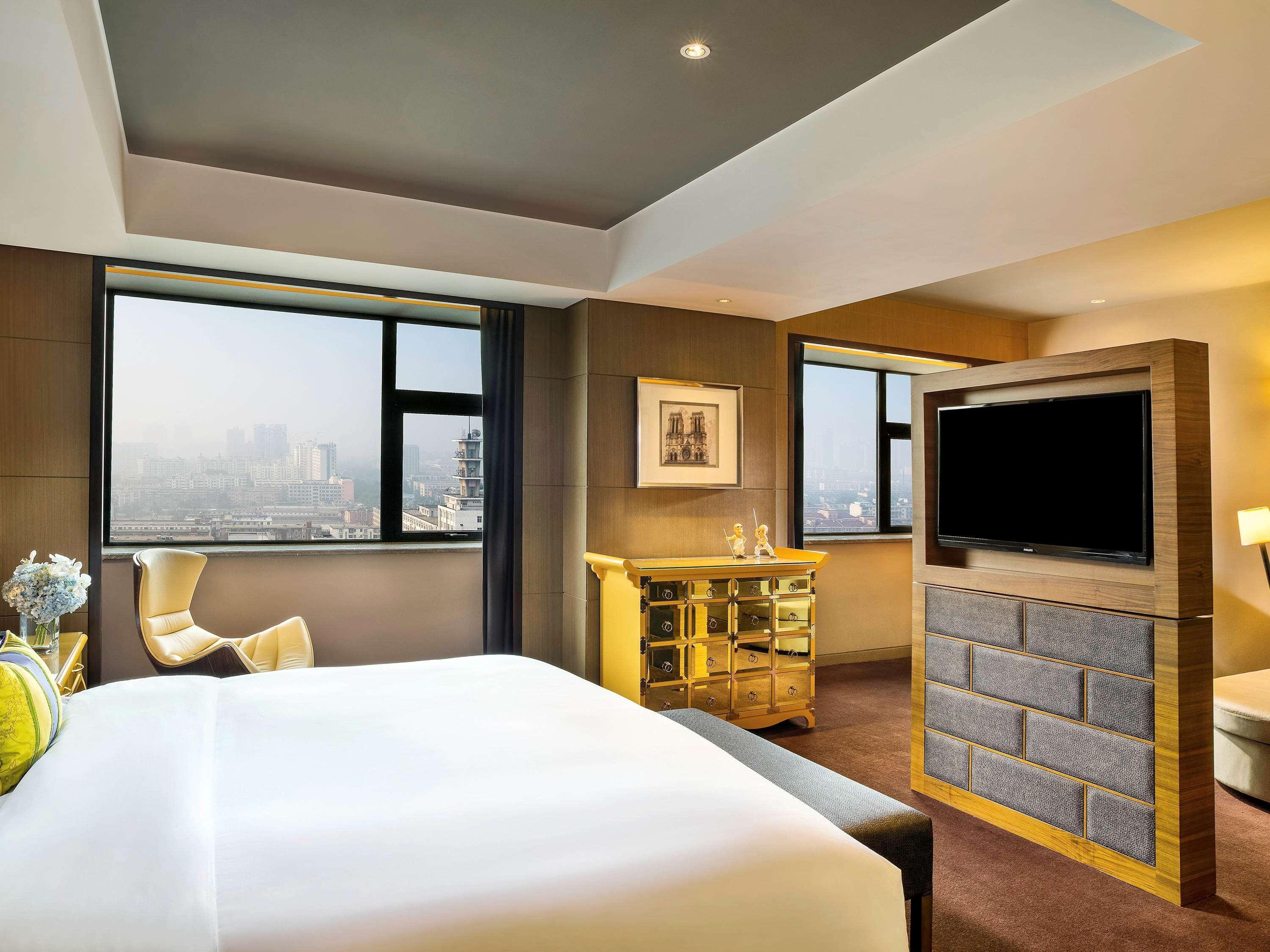 Sofitel Zhengzhou International Hotel Exterior foto