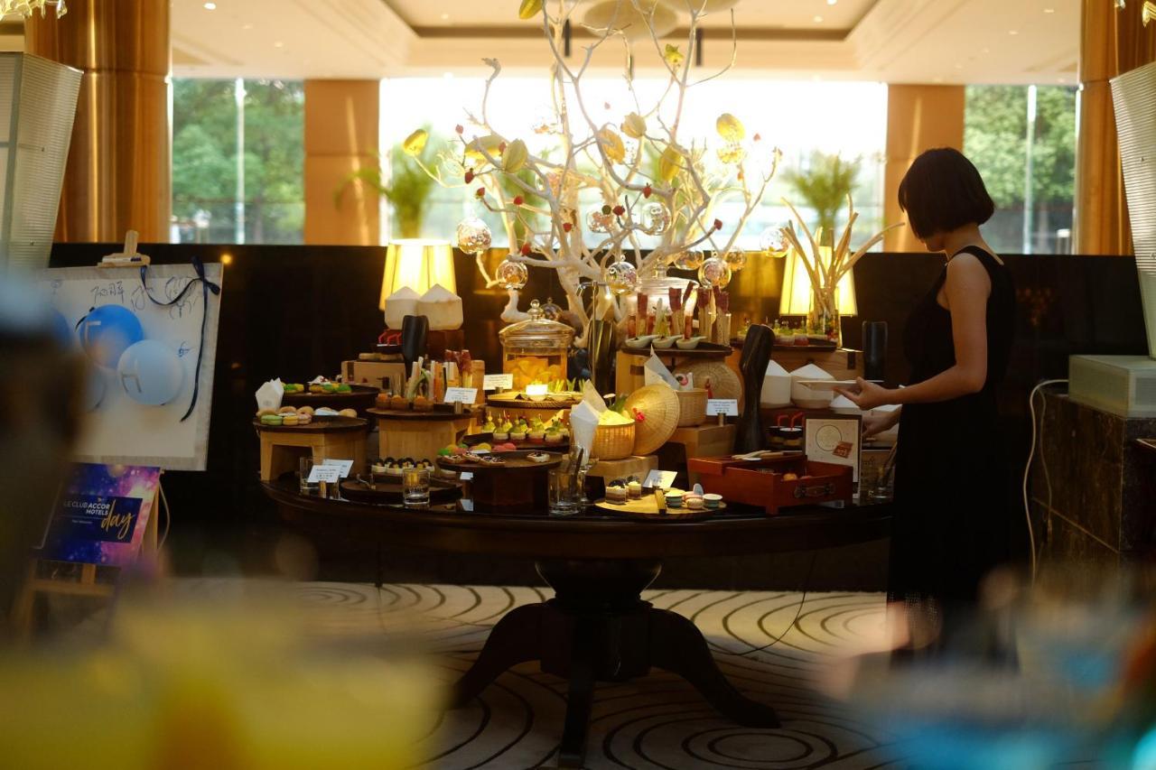 Sofitel Zhengzhou International Hotel Exterior foto