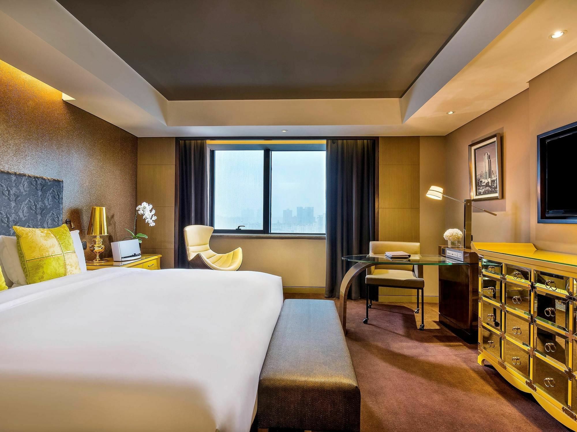 Sofitel Zhengzhou International Hotel Exterior foto